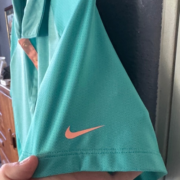 Nike Turquoise and Peach Women's Short Sleeve Top - Picture 4 of 5